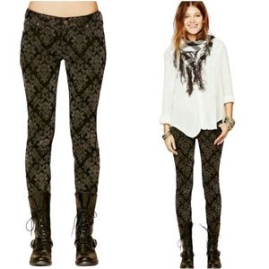 HTF Free People Black Flocked Damask Velvet Jacquard Skinny Pants Jeans - 26